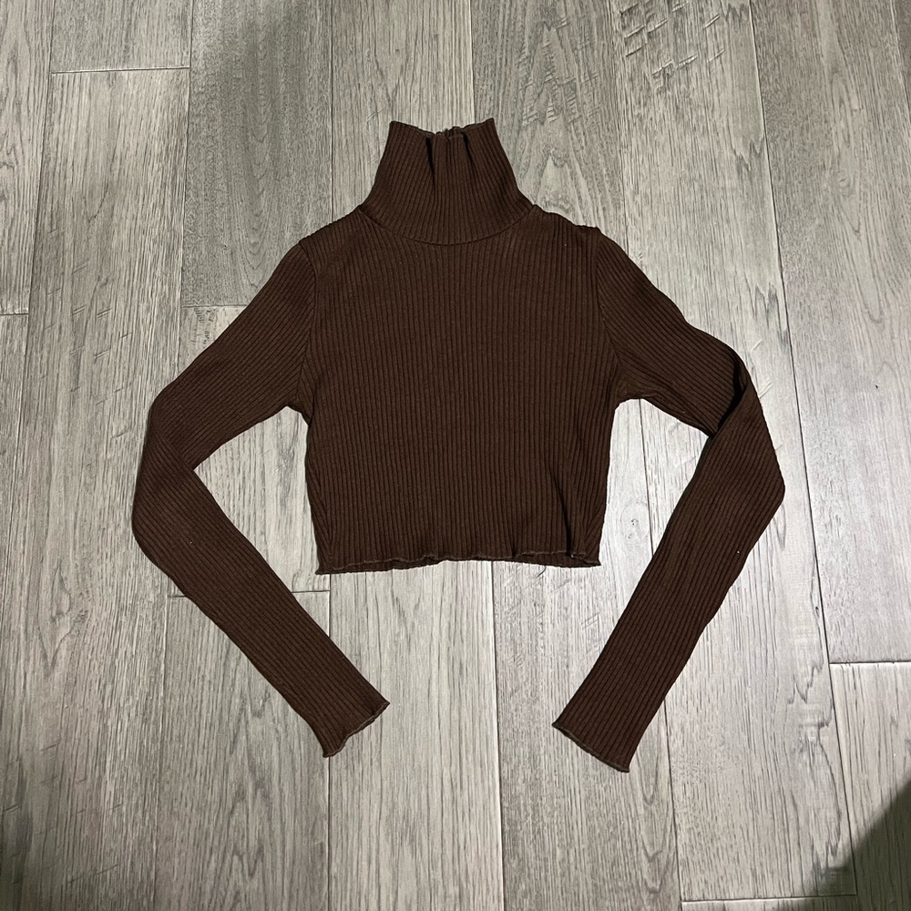 Brown Ribbed Turtleneck Crop Top